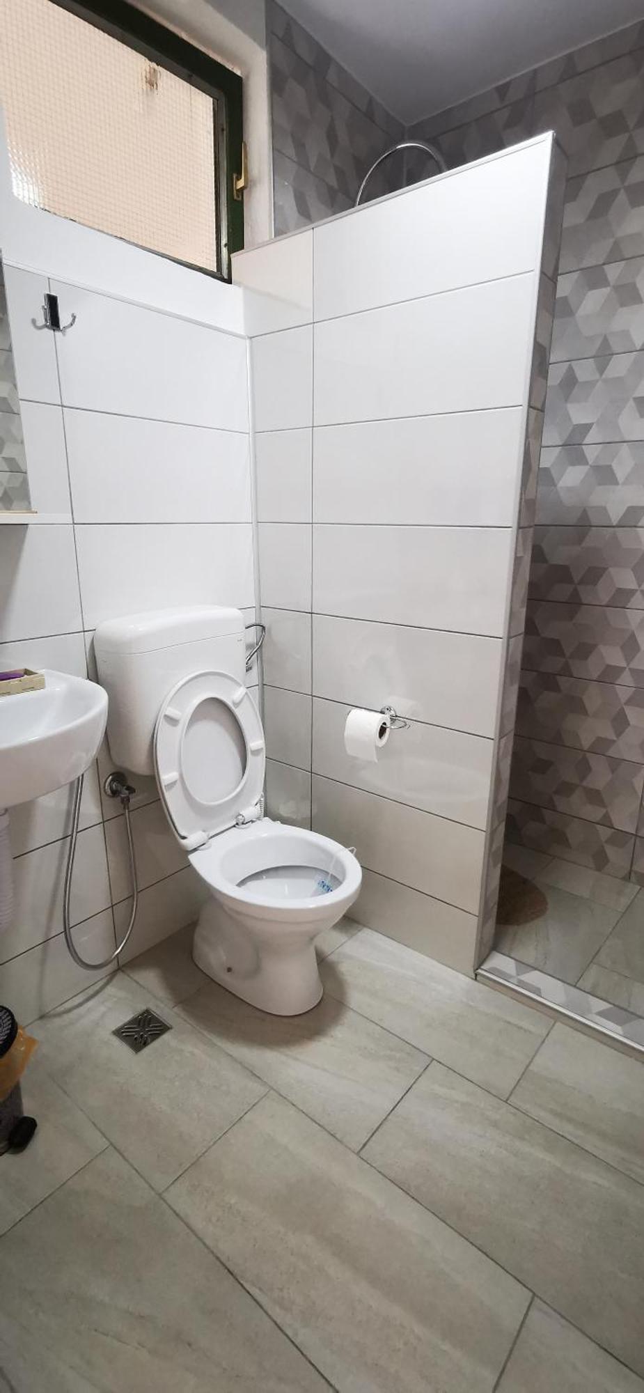 Rest & Recharge 4Bdr Apt- Free Parking, Ac & Garden Saraievo Exterior foto