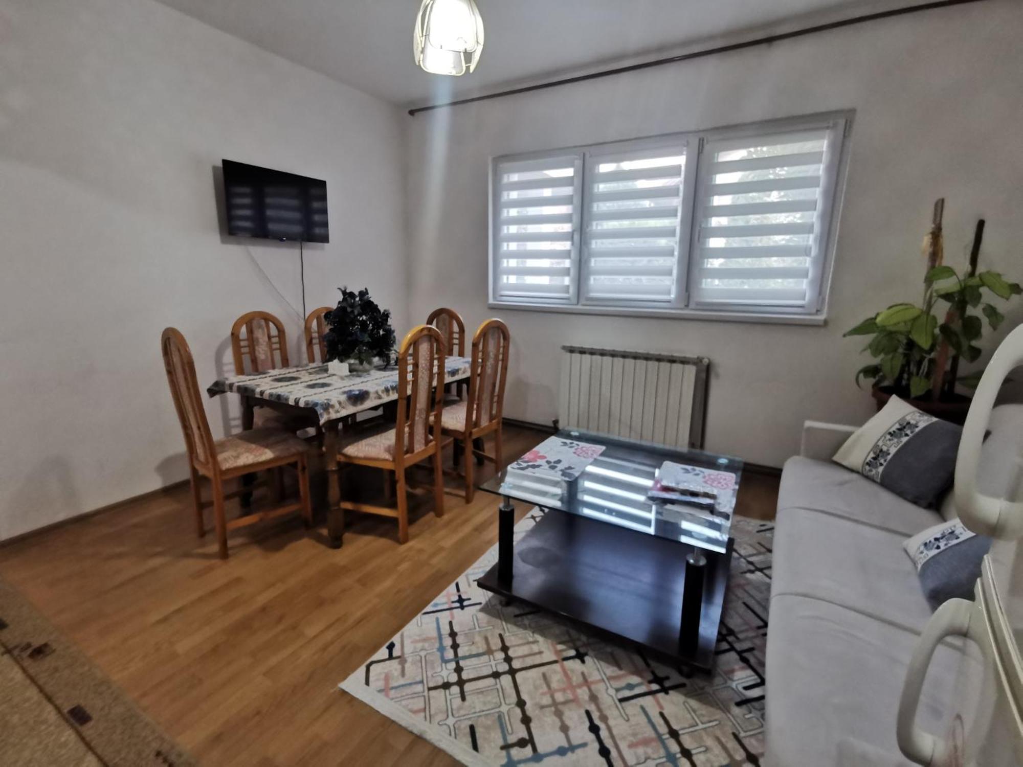 Rest & Recharge 4Bdr Apt- Free Parking, Ac & Garden Saraievo Exterior foto